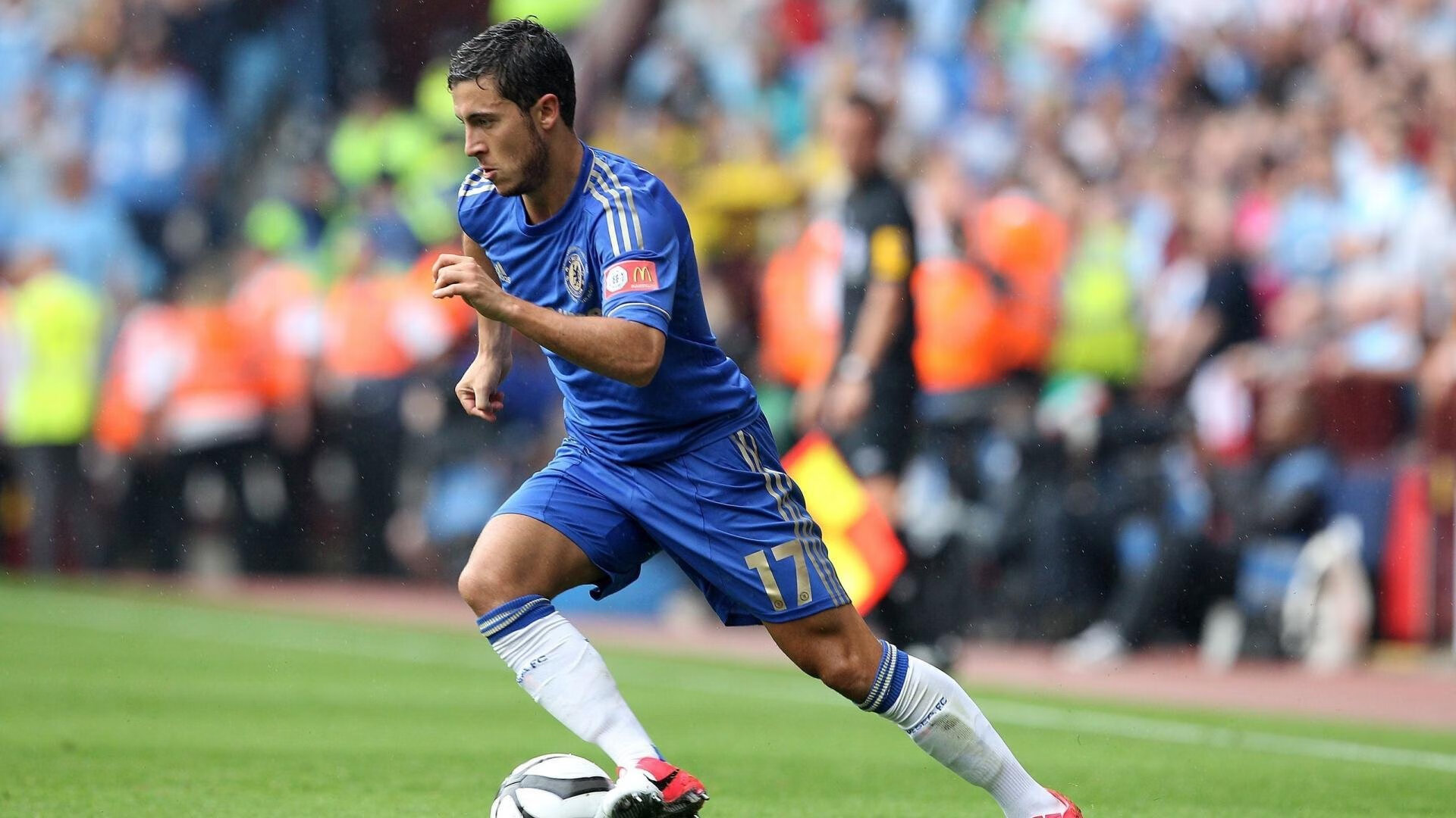 乌克兰男篮在欧洲锦标赛中夺冠，展现新实力